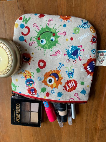 文青風收納小袋 就愛作怪 卡其底 化妝包 相機包 禮物 旅行