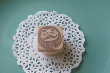 蘋果丹丹手刻印章 小財神不倒翁