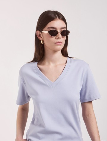 Signature V Neck T-shirt in Sky - Organic Cotton Ninety Percent