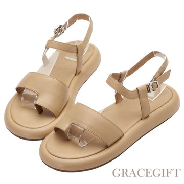【Grace Gift】玄玄聯名-俏皮文青寬帶套趾涼鞋 卡其