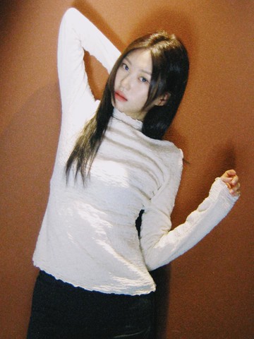 lotsyou_Crunchy High-neck Top