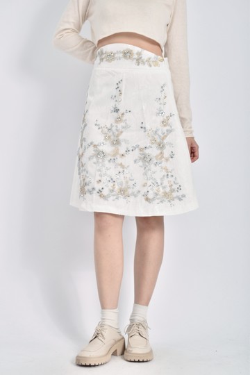 (S) 質感蕾絲亮片刺繡白色短裙