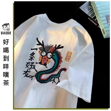 純棉字母印花短袖男 高街嘻哈短袖 潮牌圖案上衣 大尺碼寬版剪裁 潮男夏季穿搭 情侶款T恤 寬鬆短T 潮流寬版設計