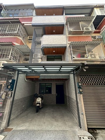 鳳翔學區77期翻新車庫透天｜高雄市鳳山區鳳南一路