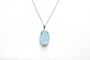 樹脂藝術 橢圓形繡球花吊墜・藍色