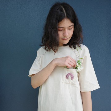 紅捲心菜口袋襯衫 / 手工刺繡 / 天然染料