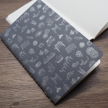 活版印刷香港圖案筆記本 — 銀色封面