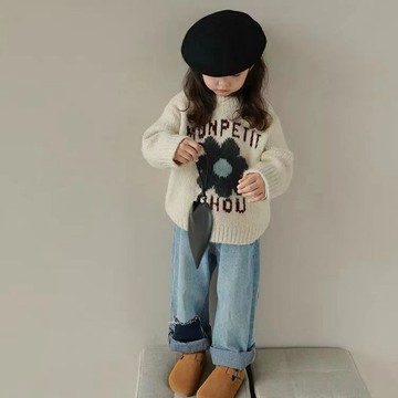 ✨免運出貨✨柔軟圓領童裝鋪女童字母花朵套頭毛衣2025秋冬季新款兒童時尚上衣