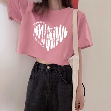 正肩女t恤寬松純棉短袖大碼胖mm多巴胺穿搭辣妹短款粉色上衣女夏