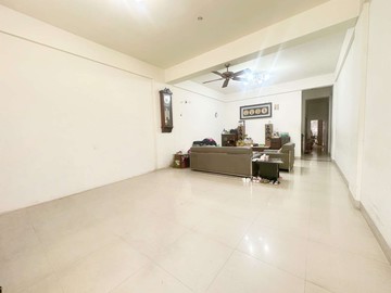 高鐵區六家二街稀有大地坪六房透天｜新竹縣竹北市六家二街