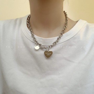 愛心字母衛衣項鏈女潮ins嘻哈簡約冷淡風刻字吊牌鎖骨鏈蹦迪配飾