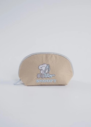 PEANUTS．刺繡拉鏈小包(淺棕-刺繡史努比)