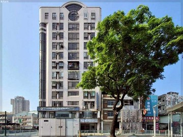 下樓就是輕軌站/用公寓價買地點機能都超棒大樓｜高雄市三民區大順二路