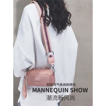 夏季時尚小包包女包斜挎包酒紅色新款裝手機的小包包寬肩帶零錢包