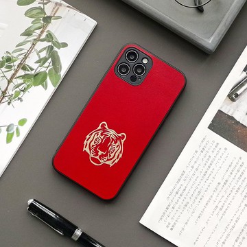 心有猛虎 | 紅色iphone15pro手機殼真皮14max保護套13全包蘋果12