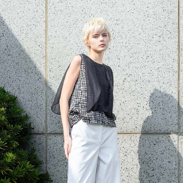 翩翩薄紗拼接無袖上衣