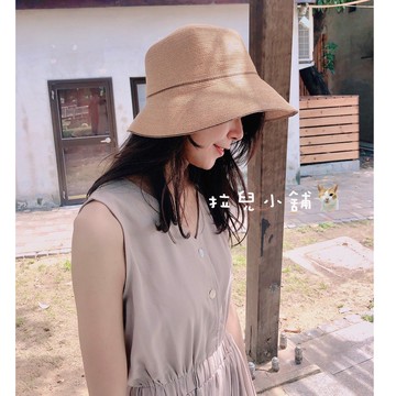 「拉兒小舖」台灣現貨-日單款 韓版 細紙草 草帽   日系風 小禮帽 可折疊 遮陽帽 防曬帽