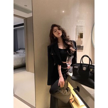黑色網紅小西裝外套女春秋韓版小個子短款休閑高級感新款西服上衣