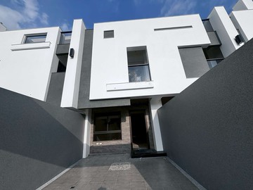 湖子內一期 全新車庫別墅｜嘉義市西區順興六街