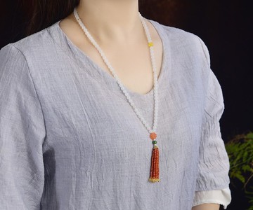 和田玉籽料108吊墜 寓意吉祥如意 雕工精緻 上身簡單大方