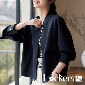 【Lockers 木櫃】百搭設計感插肩袖棒球外套 L113100401
