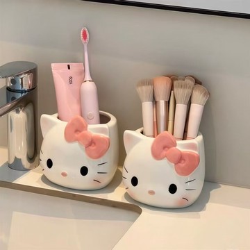 kitty收納筒 KT貓化妝刷收納筒擺件創意學生收納盒桌上宿舍辦公顏值高 可愛收納筒 kitty筆筒 化妝刷收納筒