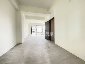 14期臨路全新雙車電墅｜台中市北屯區松柏二街