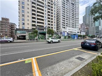漢神巨蛋大面寬金店面｜高雄市左營區新莊一路