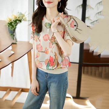 【LANNI 藍尼】★高級獨特休閒百搭上衣(上衣/女裝/T恤/休閒/百搭)