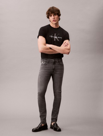 Calvin Klein 修身石磨涼感牛仔褲