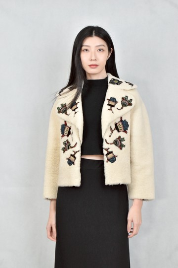 (M) valentino白色絨毛外套