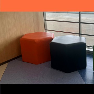 【創意六邊形】軟包沙發凳 皮墩子 懶人沙發 矮凳 坐墩 實木框架 高彈海綿 幼兒園早教 客廳臥室 創意兒童座椅