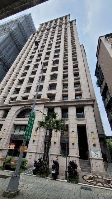 B075新樸香榭高樓層16F｜新北市板橋區民生路三段