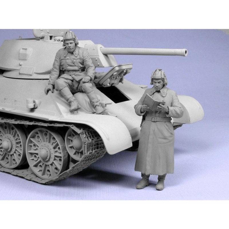 タンクモデル T-35045 1/35 ソビエト 戦車兵 将校 1941-1942 冬 2体 | LINEブランドカタログ