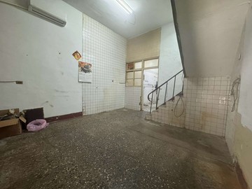 西屯中清捷運旁8米活路孝親透天｜台中市西屯區華美西街二段