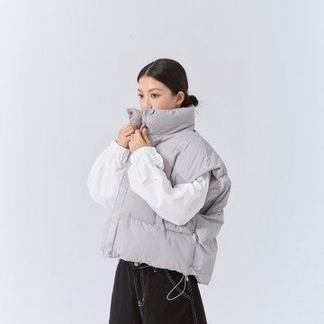 QUEENSHOP_F 女裝 休閒立領抽繩設計鋪棉背心 兩色售 現+預 【02080315】