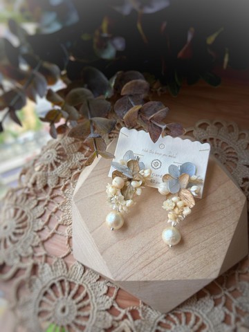 銅金屬配真花耳環