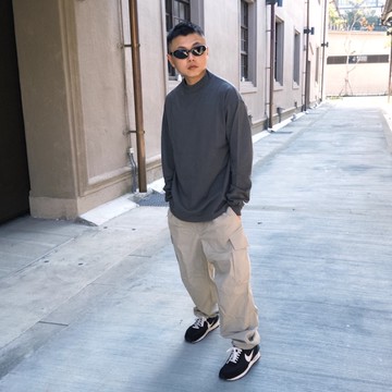 【AMERO】男女款 半高領長袖薄T 袖口螺紋 前短後長開衩