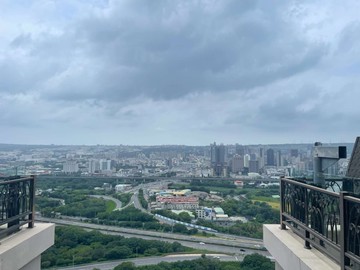 西屯｜久樘香坡｜百萬精裝｜採光視野大四房雙平車｜台中市西屯區青海路二段