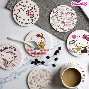 Sanrio 三麗鷗 凱蒂貓系列 珪藻土杯墊(2入/組) 格子熊熊/玩具滿滿/粉紅蘋果/滿滿粉紅