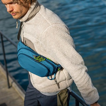 Pacsafe ECO | 五大專利防盜 側背胸腰包 3.5L 潮汐藍 #41104