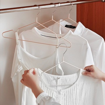 家用不銹鋼浸塑防滑無痕晾曬衣架成人衣服架掛鉤衣服撐子掛衣架子
