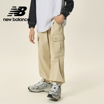 【New Balance】 NB 童裝長褲_中性_卡其色_7TF3407WBEI