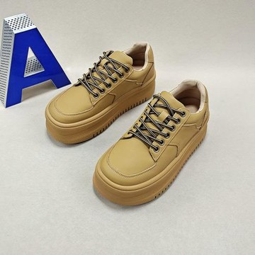 真皮松糕底時尚板鞋女韓版2024新款系帶圓頭網紅防滑厚底休閑鞋