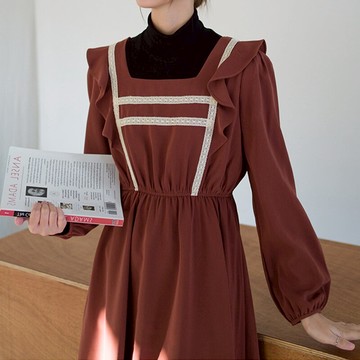 小子韓國時尚法式復古蕾絲拼接方領收腰顯瘦荷葉邊長袖連衣裙女