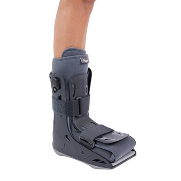 美國Aspen 全覆式雙氣囊助步鞋 – 短