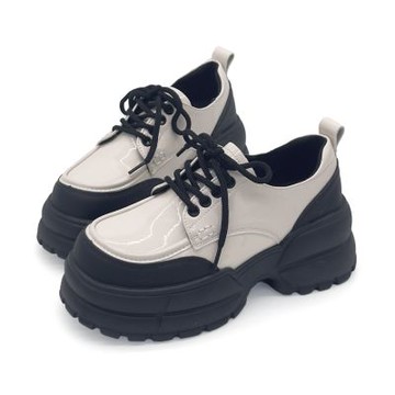 Robinlo 甜心鏡面拼接學院風厚底增高牛津鞋 EWART 奶霧白