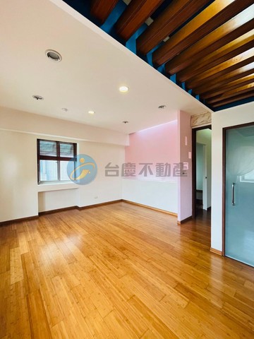 內壢後站近環中東路連都三房雙車位｜桃園市中壢區永福路