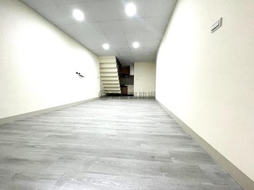近鳳山體育館五甲熱鬧區翻新透天厝公寓價｜高雄市鳳山區立信街