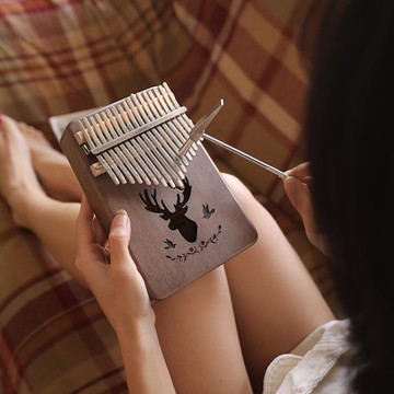 熱銷推薦-卡西達拇指琴卡林巴琴樂器手指琴kalimba拇指琴手指拇指琴手琴【摩可美家】